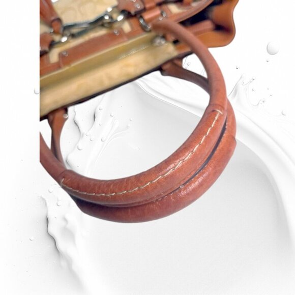 COACH Hamptons Satchel in signature yellow with tassel - Picture 11 of 13